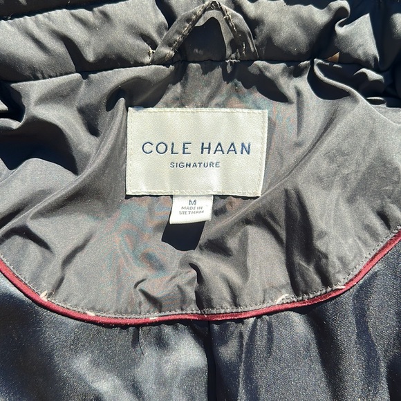 Cole Haan Signature long puffer coat with detachable hood Black w gold accent M - Picture 8 of 9